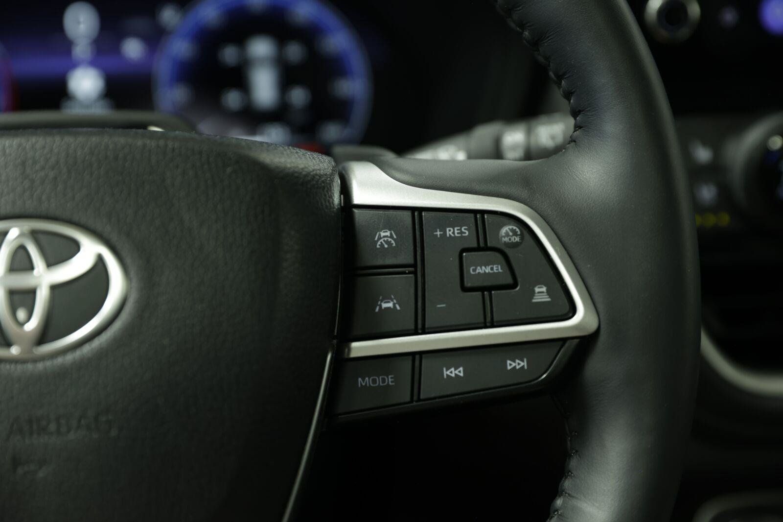 Used 2025 Toyota Grand Highlander AWD image 46