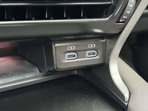 Used 2025 Lexus RX 450h AWD w/ Luxury Package image 25