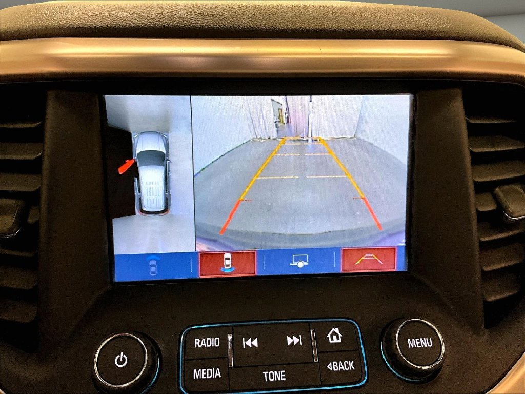 Used 2018 GMC Acadia Denali w/ Technology Package AWD/4WD image 14