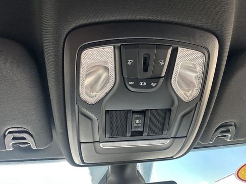 Used 2020 RAM 2500 Big Horn w/ Level 2 Equipment Group AWD/4WD image 28