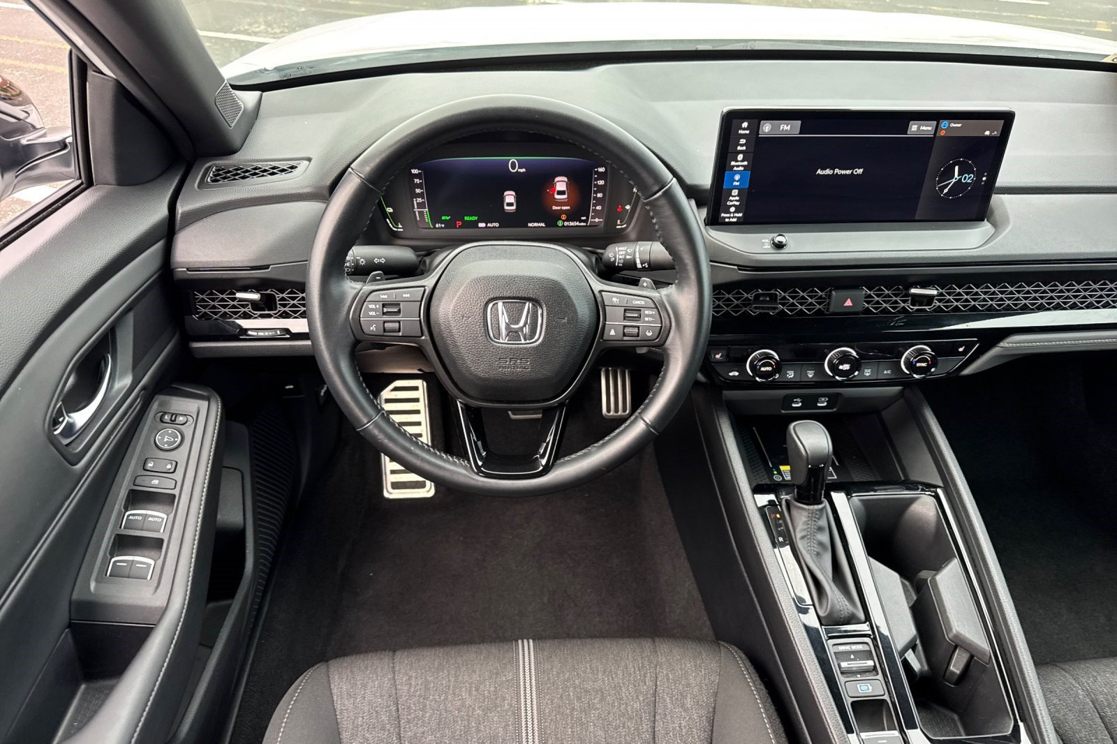 Used 2025 Honda Accord Sport image 28