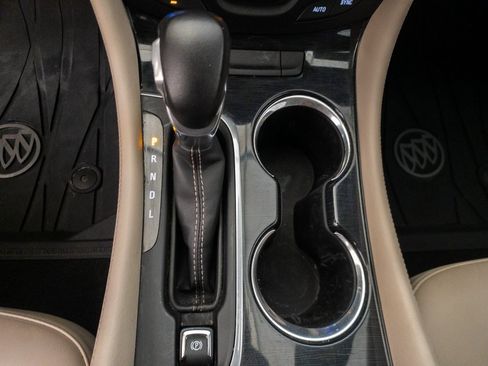 Used 2018 Buick Envision Preferred image 23