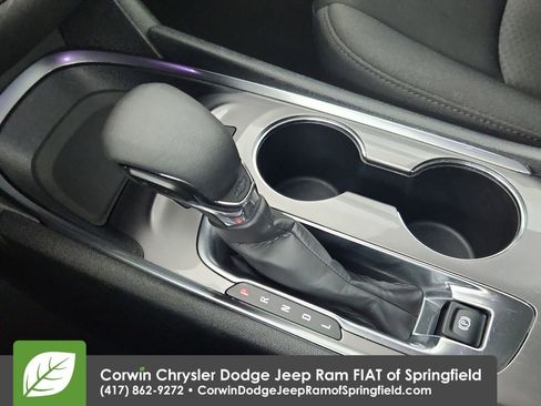 Used 2025 Chevrolet Malibu LT image 28