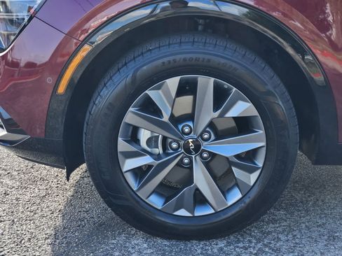 Certified 2025 Kia Sportage SX Prestige AWD/4WD image 9