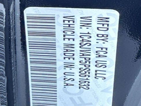 Used 2023 Jeep Wagoneer 4WD image 32