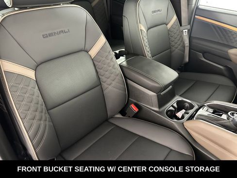Used 2024 GMC Canyon Denali w/ LPO, Denali Black Edition AWD/4WD image 33