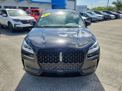 Used 2023 Lincoln Corsair Reserve w/ Jet Appearance Package image 4