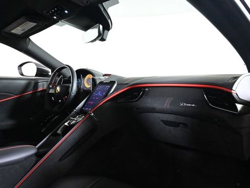 Certified 2022 Ferrari Roma RWD image 17