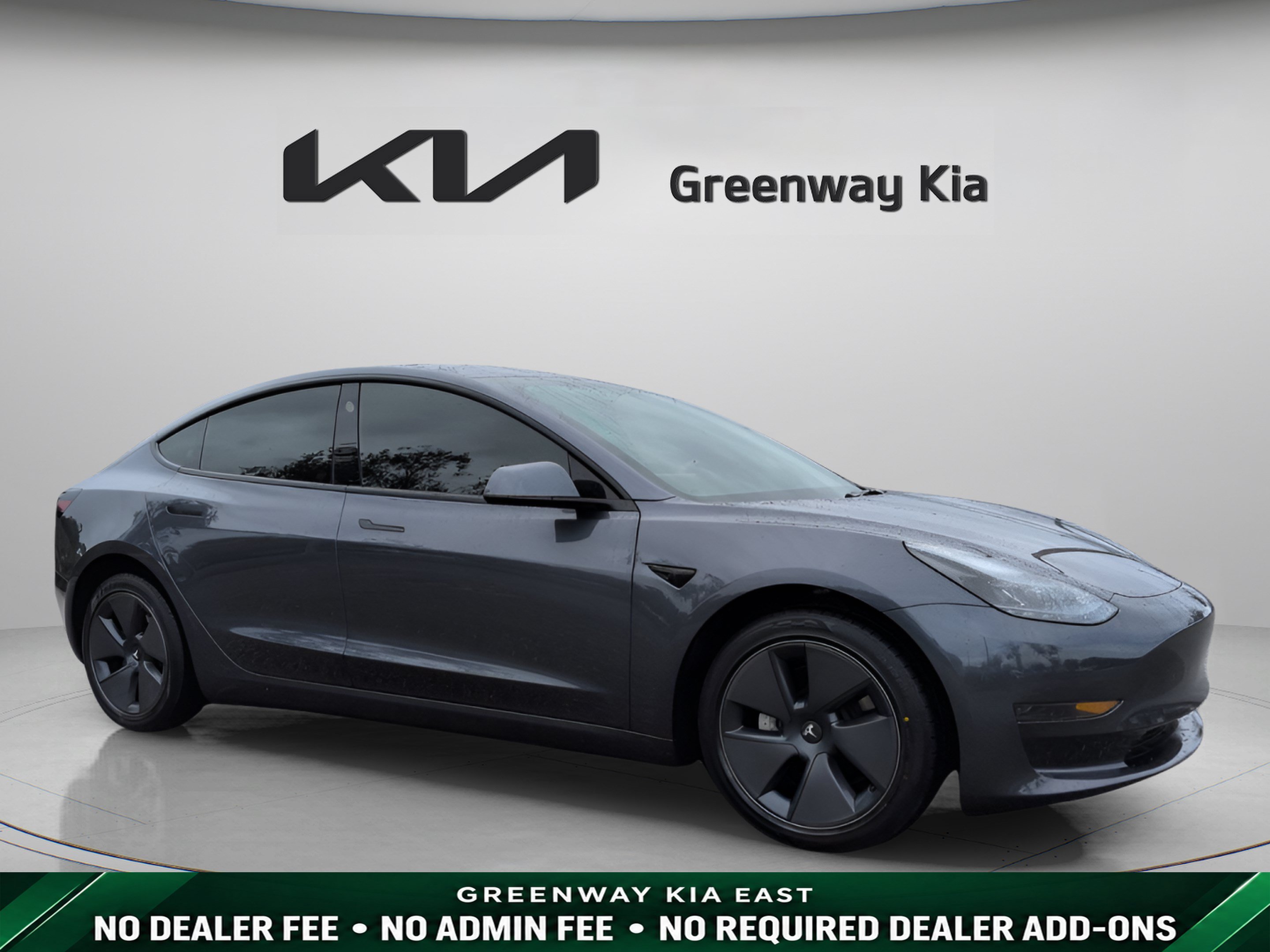 Used 2023 Tesla Model 3 Standard Range RWD image 1