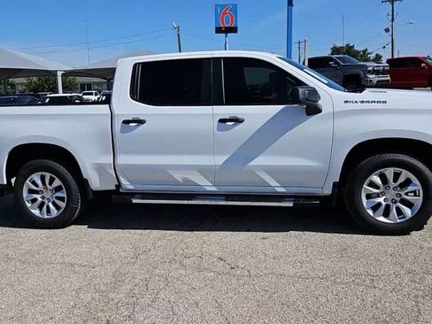 Used 2024 Chevrolet Silverado 1500 Custom RWD image 9