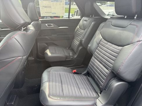 New 2026 Ford Explorer ST-Line w/ ST-Line Street Pack AWD/4WD image 10