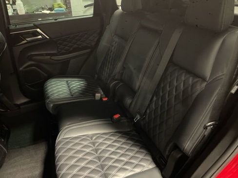 Used 2023 Mitsubishi Outlander SEL Black Edition image 34