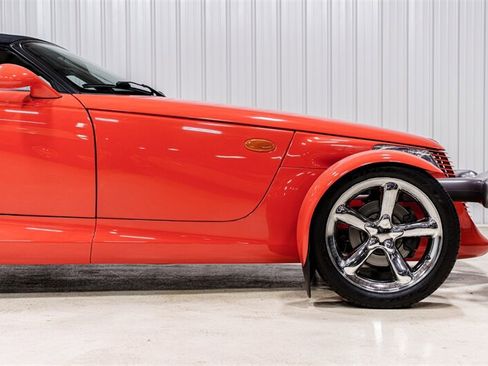 Used 1999 Plymouth Prowler RWD image 28