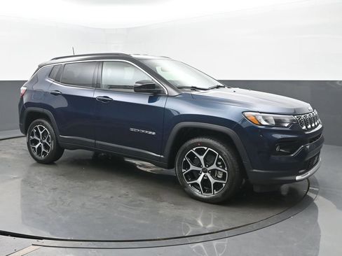 New 2026 Jeep Compass Limited image 7