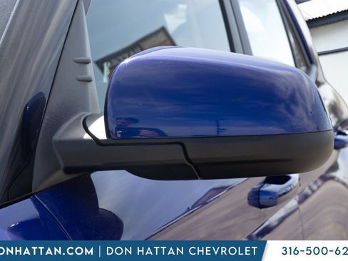 Used 2025 Hyundai Venue SEL FWD image 29