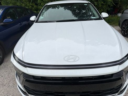 Used 2025 Hyundai Sonata SEL FWD image 2