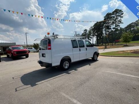 Used 2025 Chevrolet Express 2500 w/ Driver Convenience Package RWD image 6
