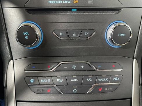 Used 2017 Ford Edge SEL w/ Equipment Group 201A image 19