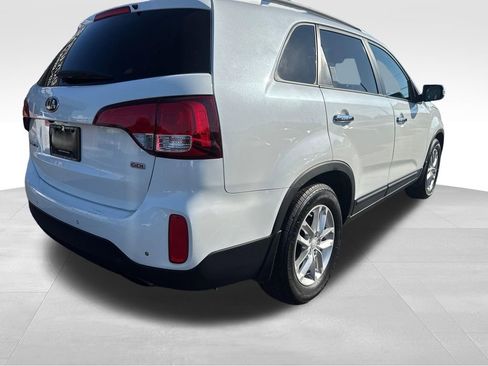 Used 2014 Kia Sorento LX FWD image 5