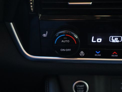 Used 2022 Nissan Rogue SL image 29