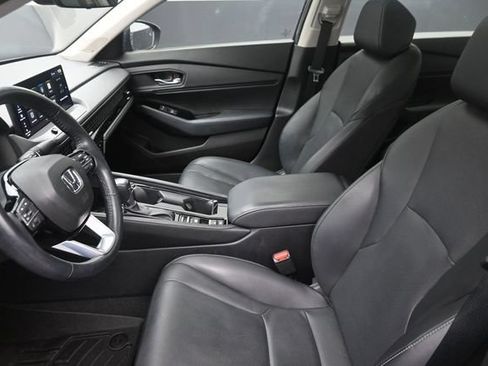 Used 2023 Honda Accord Touring image 16