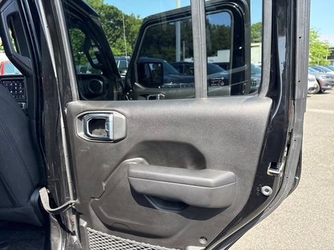Used 2023 Jeep Wrangler Unlimited w/ Cold Weather Group AWD/4WD image 37