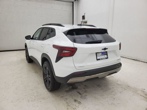 New 2026 Chevrolet Trax ACTIV w/ Sunroof Package image 16