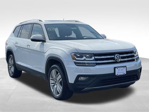 Used 2019 Volkswagen Atlas SE w/ Panoramic Sunroof Package image 3