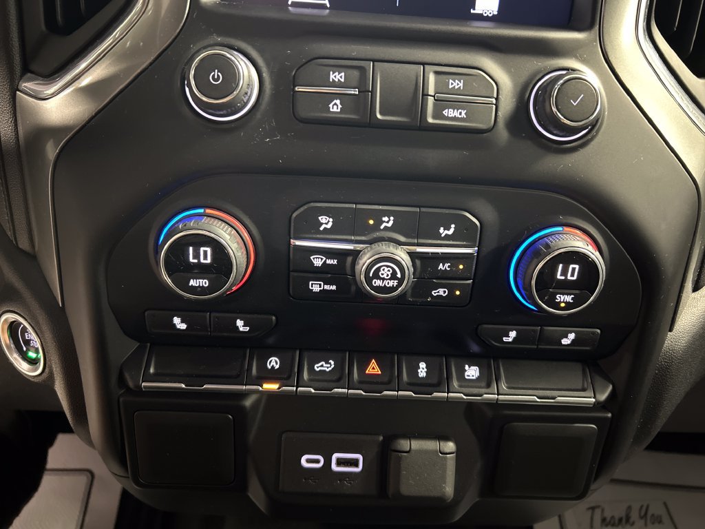 Used 2021 Chevrolet Silverado 1500 LT AWD/4WD image 19