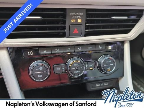 Used 2024 Volkswagen Jetta SE w/ Panoramic Sunroof Package FWD image 14