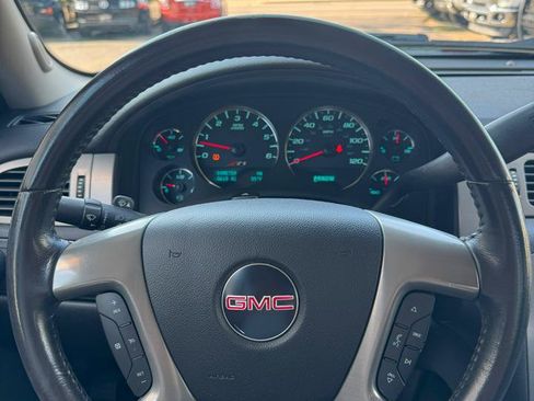 Used 2011 GMC Sierra 1500 SLE w/ All-Terrain Package AWD/4WD image 19