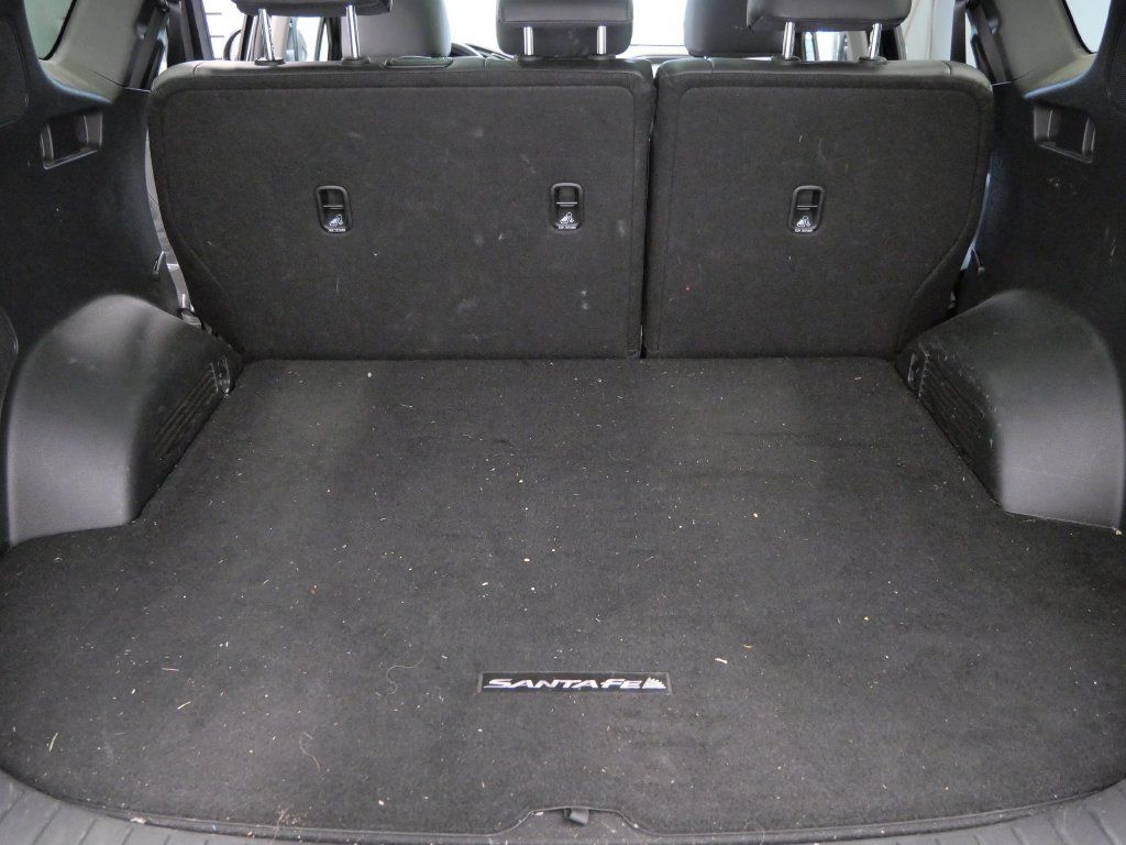 Used 2023 Hyundai Santa Fe SEL w/ Premium Package AWD/4WD image 12