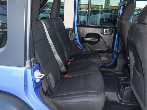 Used 2021 Jeep Wrangler Unlimited Sport image 23