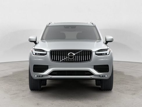 Used 2021 Volvo XC90 T5 Momentum w/ Climate Package AWD/4WD image 2