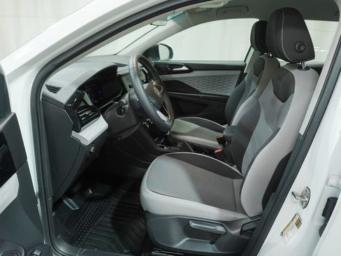 Certified 2023 Volkswagen Taos S FWD image 9