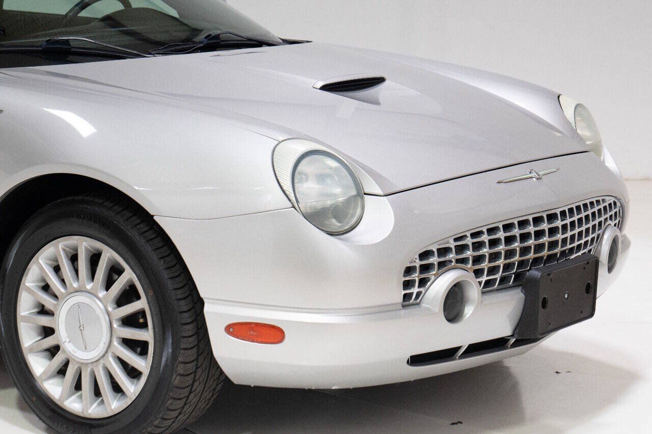 Used 2005 Ford Thunderbird RWD image 12