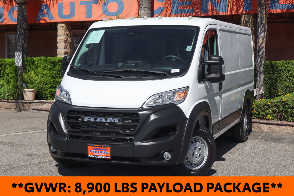 Used 2025 RAM ProMaster 2500 w/ Convenience Group FWD image 4
