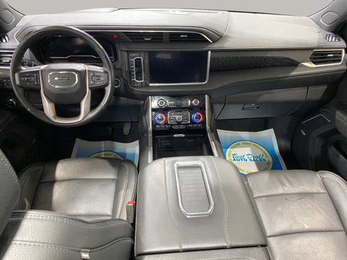 Used 2022 GMC Yukon XL Denali image 25