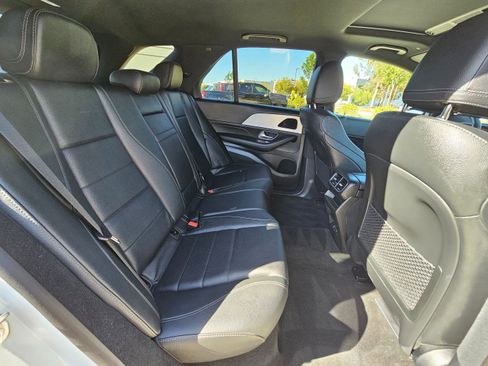 Used 2024 Mercedes-Benz GLE 450e 4MATIC image 32