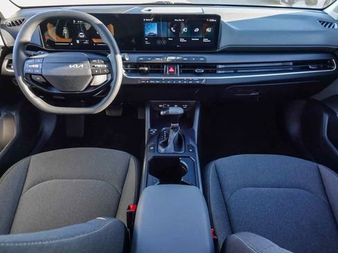Certified 2025 Kia K4 LXS image 11