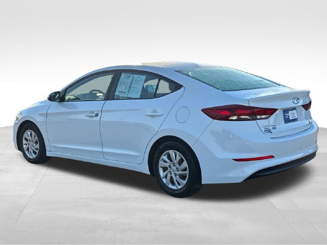 Used 2018 Hyundai Elantra SE FWD image 4
