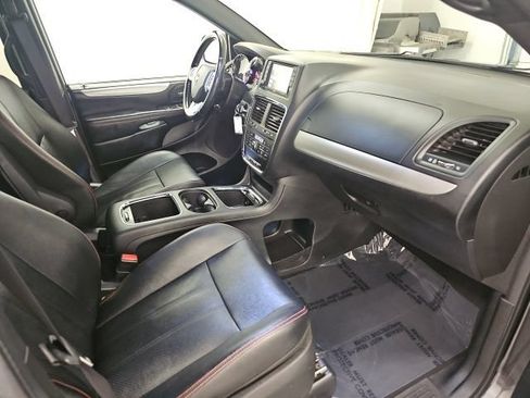 Used 2020 Dodge Grand Caravan GT FWD image 36