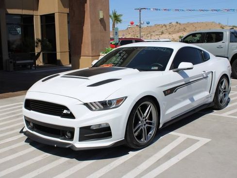 Used 2017 Ford Mustang GT Premium w/ GT Performance Package RWD image 5