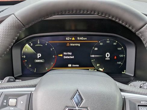 New 2026 Mitsubishi Outlander SEL image 19