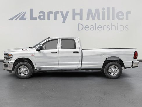 New 2026 RAM 3500 Limited AWD/4WD image 3