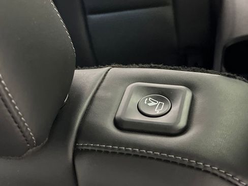 Used 2025 Kia Telluride S image 15