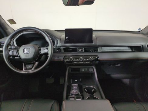 Certified 2024 Honda Pilot TrailSport image 16