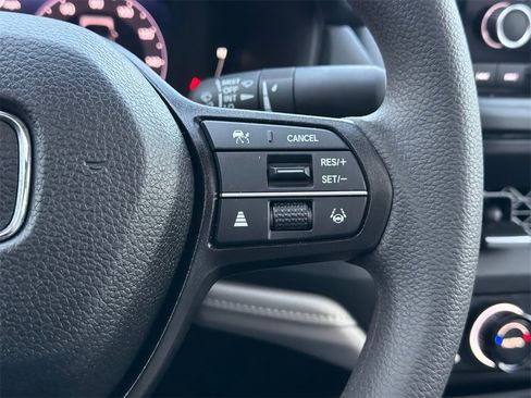 Used 2024 Honda Accord EX image 19