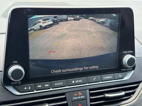 Used 2025 Nissan Altima 2.5 SV AWD/4WD image 27