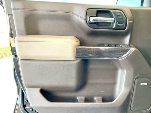 Used 2020 Chevrolet Silverado 1500 LTZ w/ LTZ Plus Package image 13